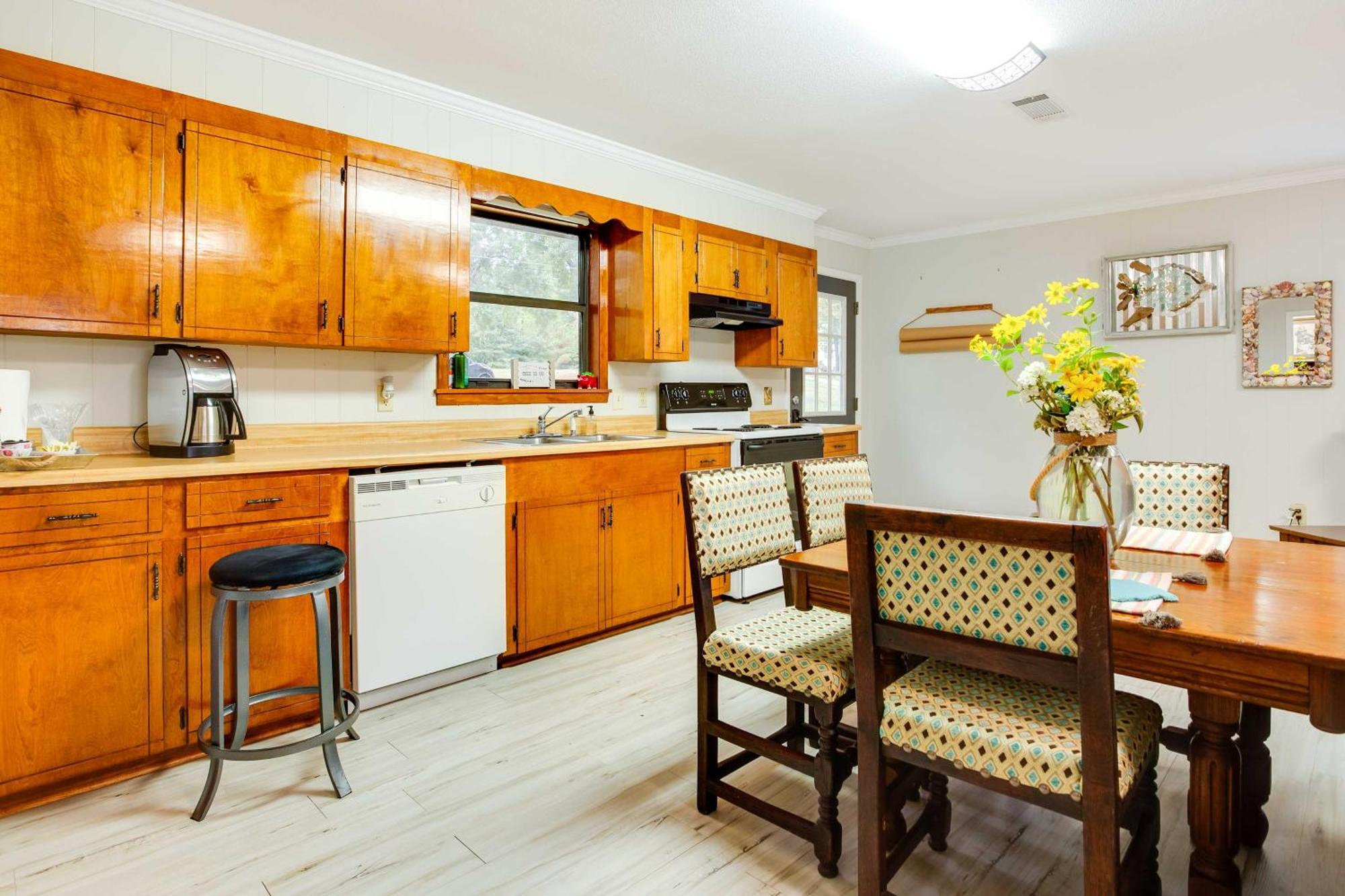 Doyline Cottage With Large Porch And Lake Access! Εξωτερικό φωτογραφία